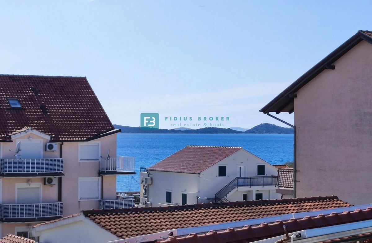 SRIMA, nova, dvojček, 300 m do plaže, pogled na morje, S1