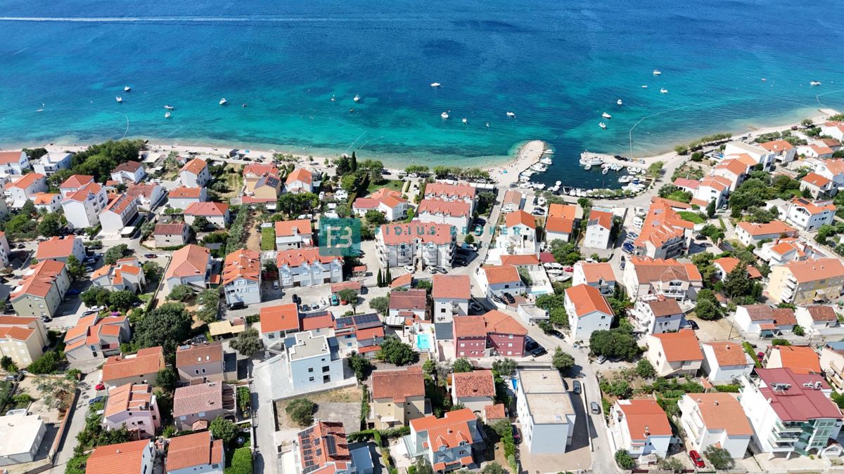 SRIMA, novogradnja, 250 m od plaže, 2. nadstropje, 3 spalnice