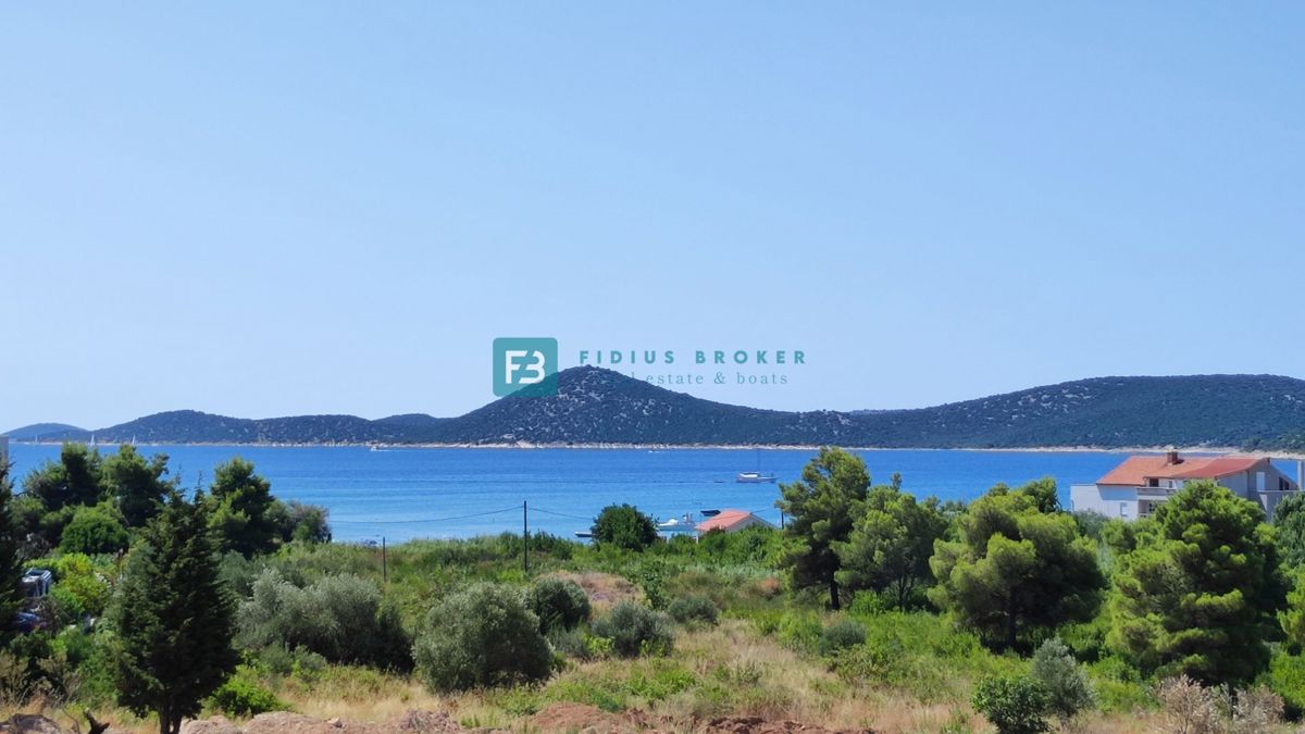 VODICE, novogradnja, 300 m od plaže, pogled na morje, 3 ss