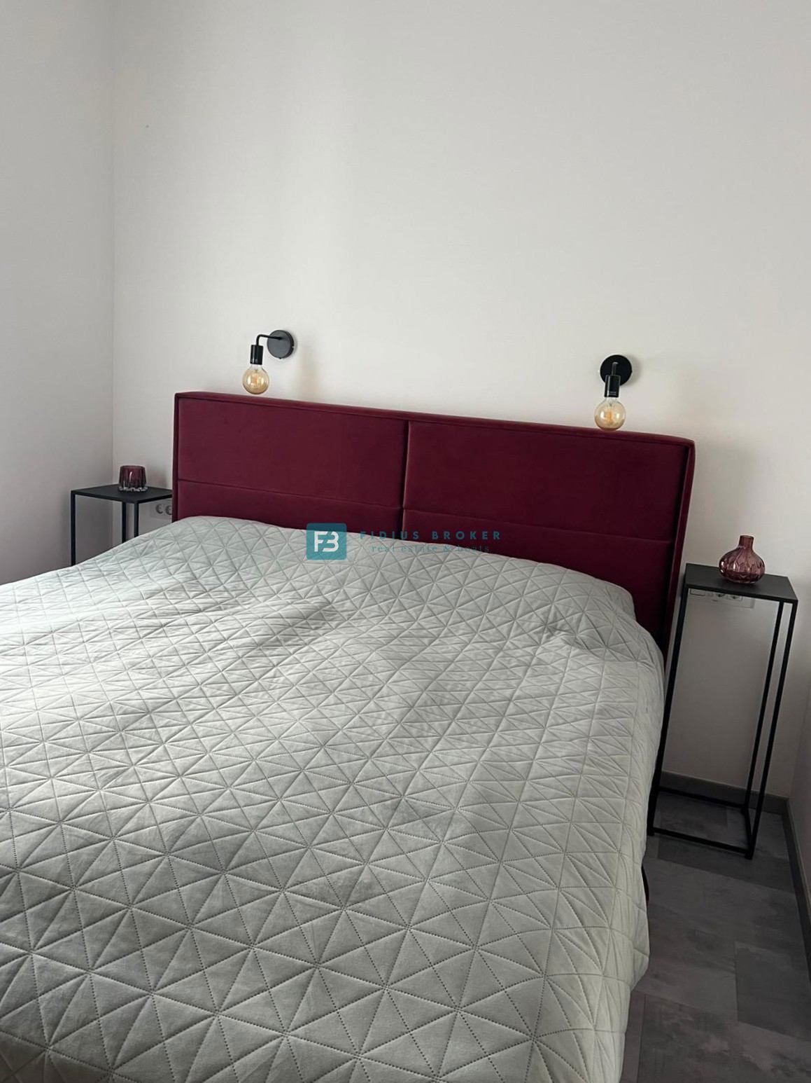 VODICE, novo, moderno stanovanje, 400 m od morja, vrt 144 m2