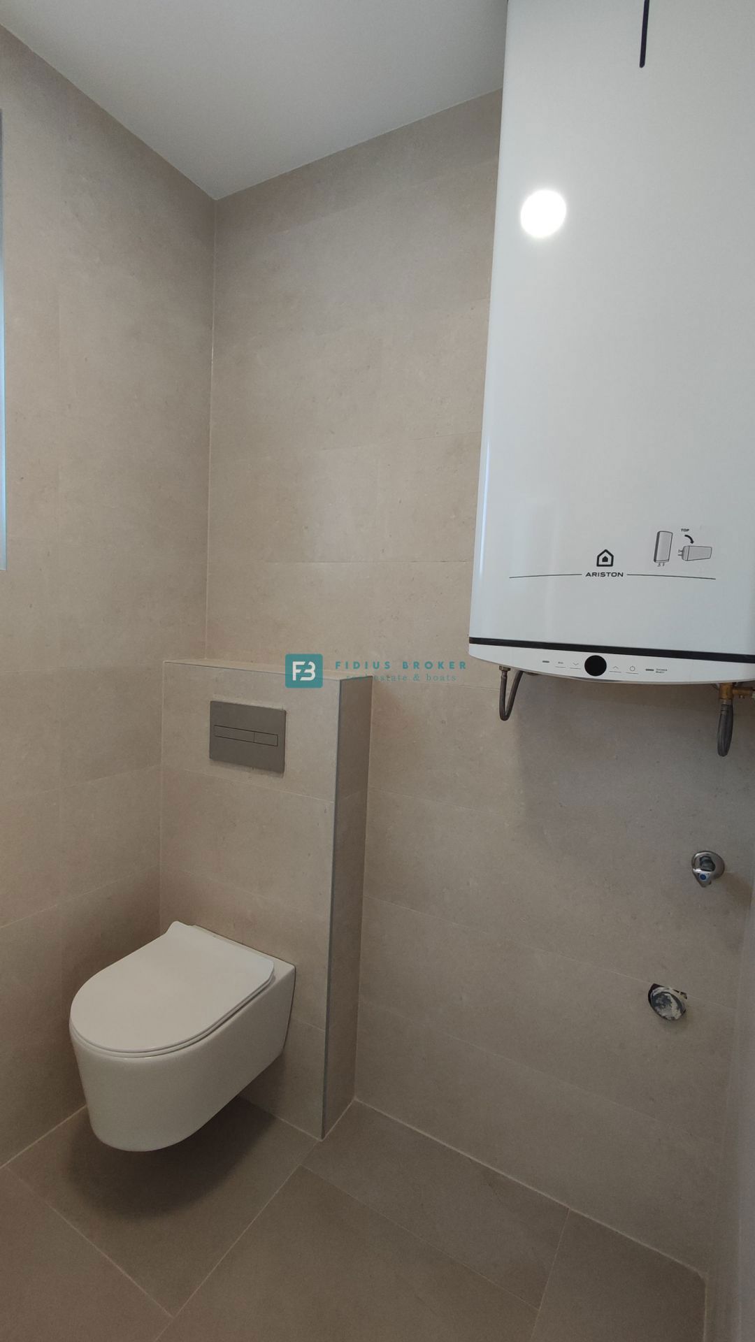 VODICE, novogradnja, 2. nad., pogled na morje, shramba, S6