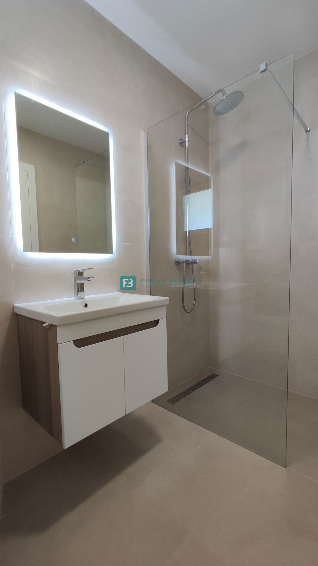 VODICE, novogradnja, 2. nad., pogled na morje, shramba, S6