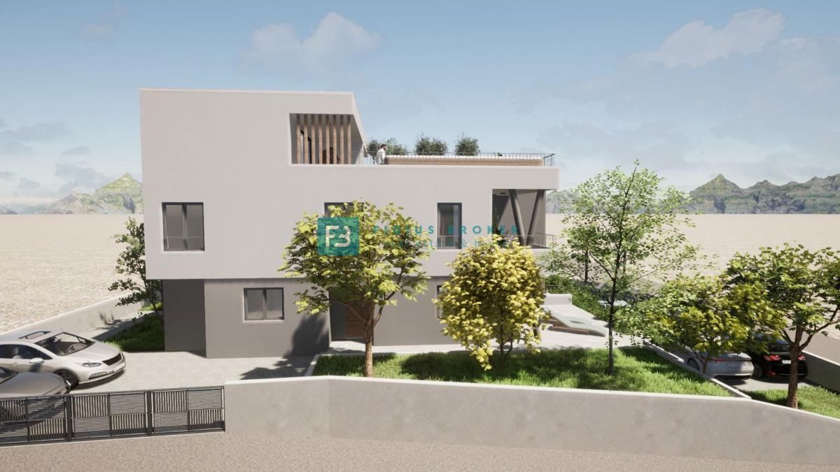 VODICE, novogradnja, pritličje, vrt 60 m2, 2 spalnice