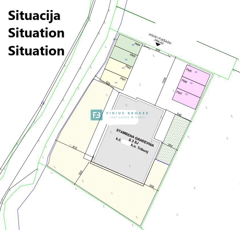 TRIBUNJ, novo, 1. nadstropje, pogled na morje, 500 m do plaže, shramba, 3 spalnice