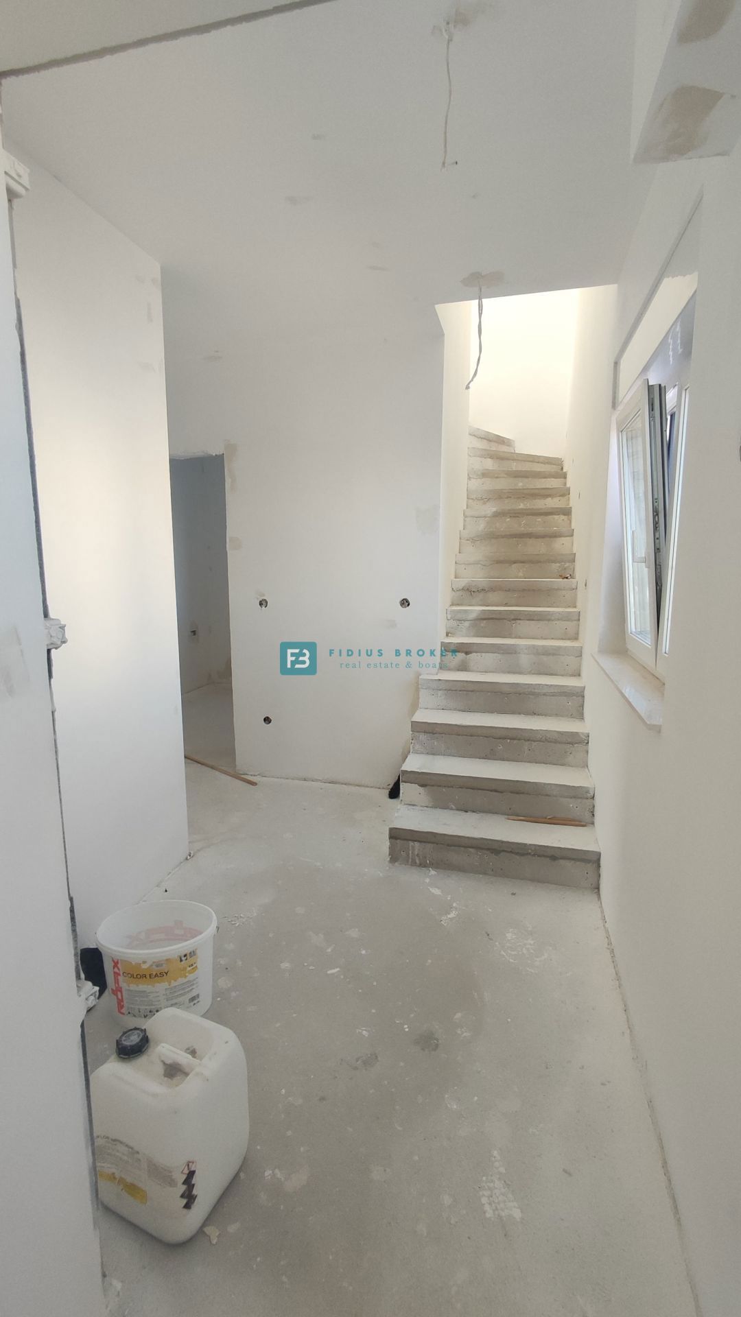 VODICE, novogradnja, dvoetažno stanovanje, pogled na morje, strešna terasa