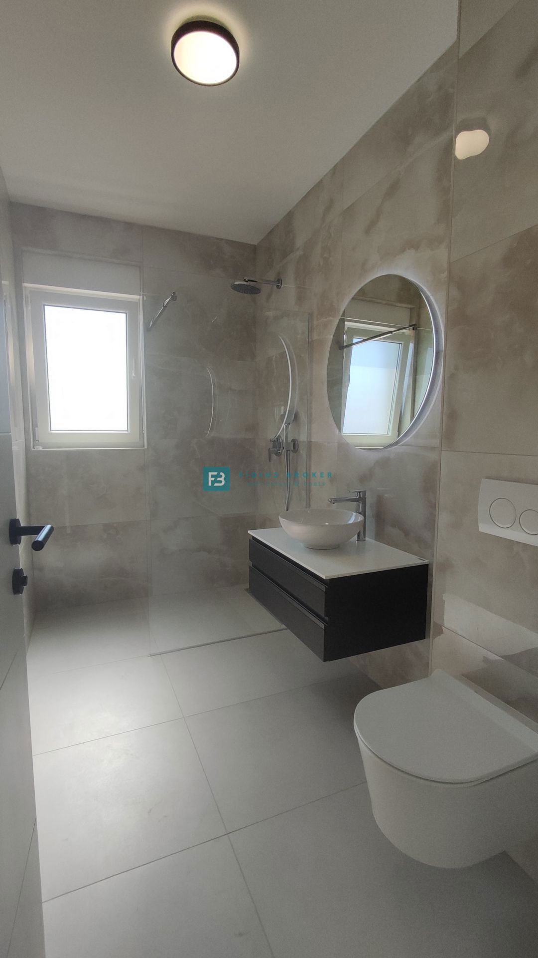 VODICE, novo, 400 m do morja, 2. nadstropje, luksuzno stanovanje s pogledom na morje, S7