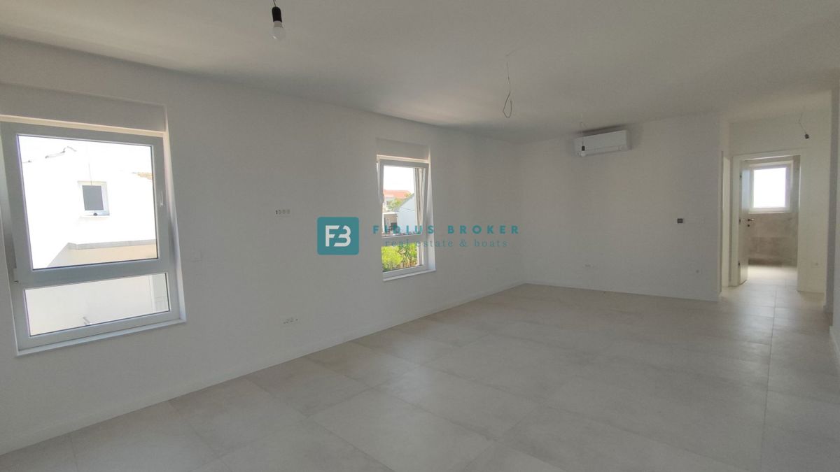 VODICE, novo, 400 m do morja, 2. nadstropje, luksuzno stanovanje s pogledom na morje, S7