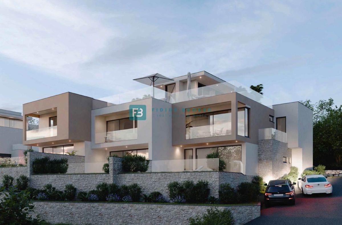 VODICE, novo, luksuzna hiša, bazen, panoramski pogled, vrt, S2