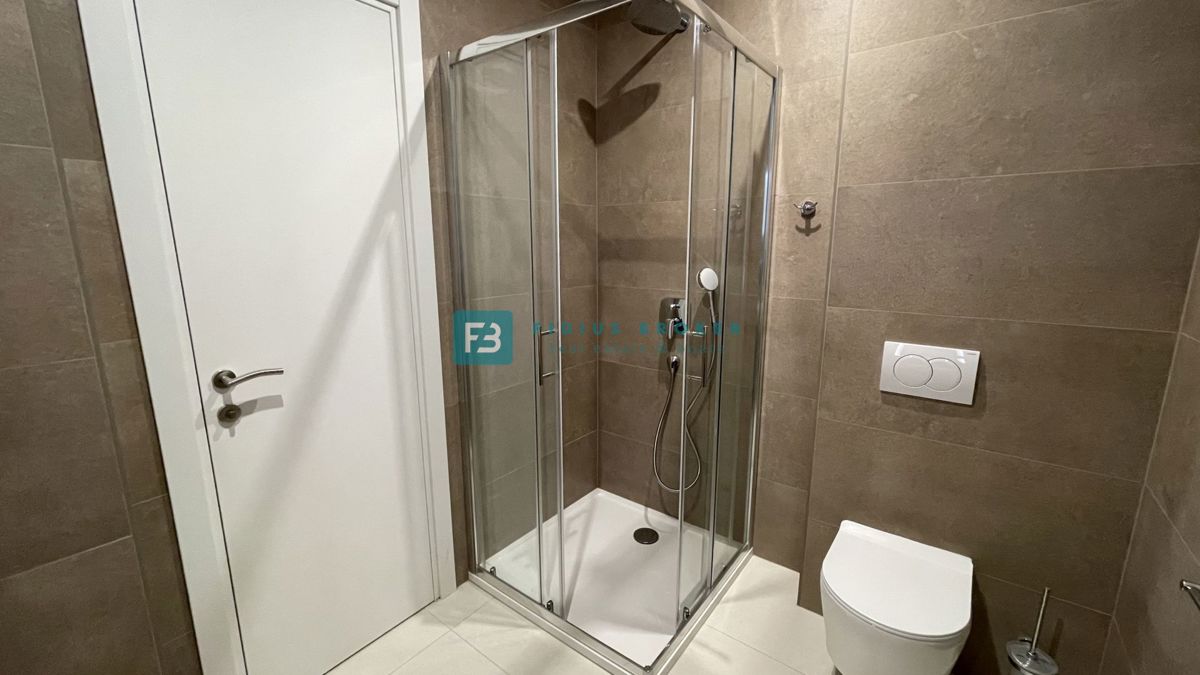 VODICE, novogradnja, moderno stanovanje, 1. nadstropje, 400 m od plaže