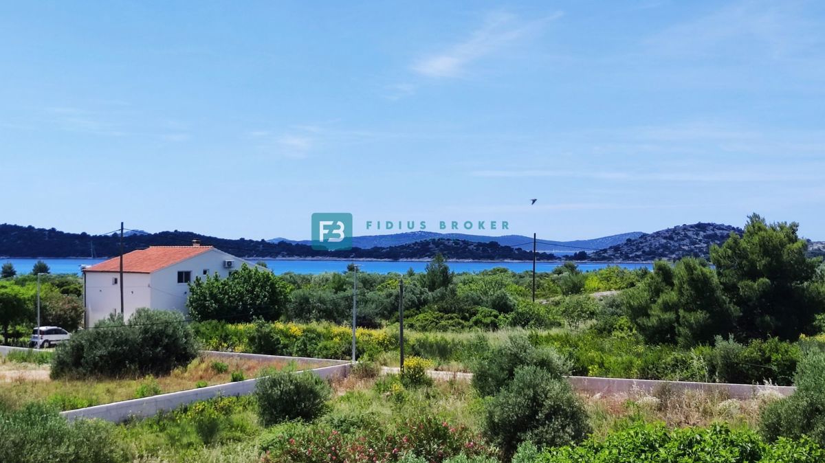 VODICE, novogradnja, moderno stanovanje, 1. nadstropje, 400 m od plaže