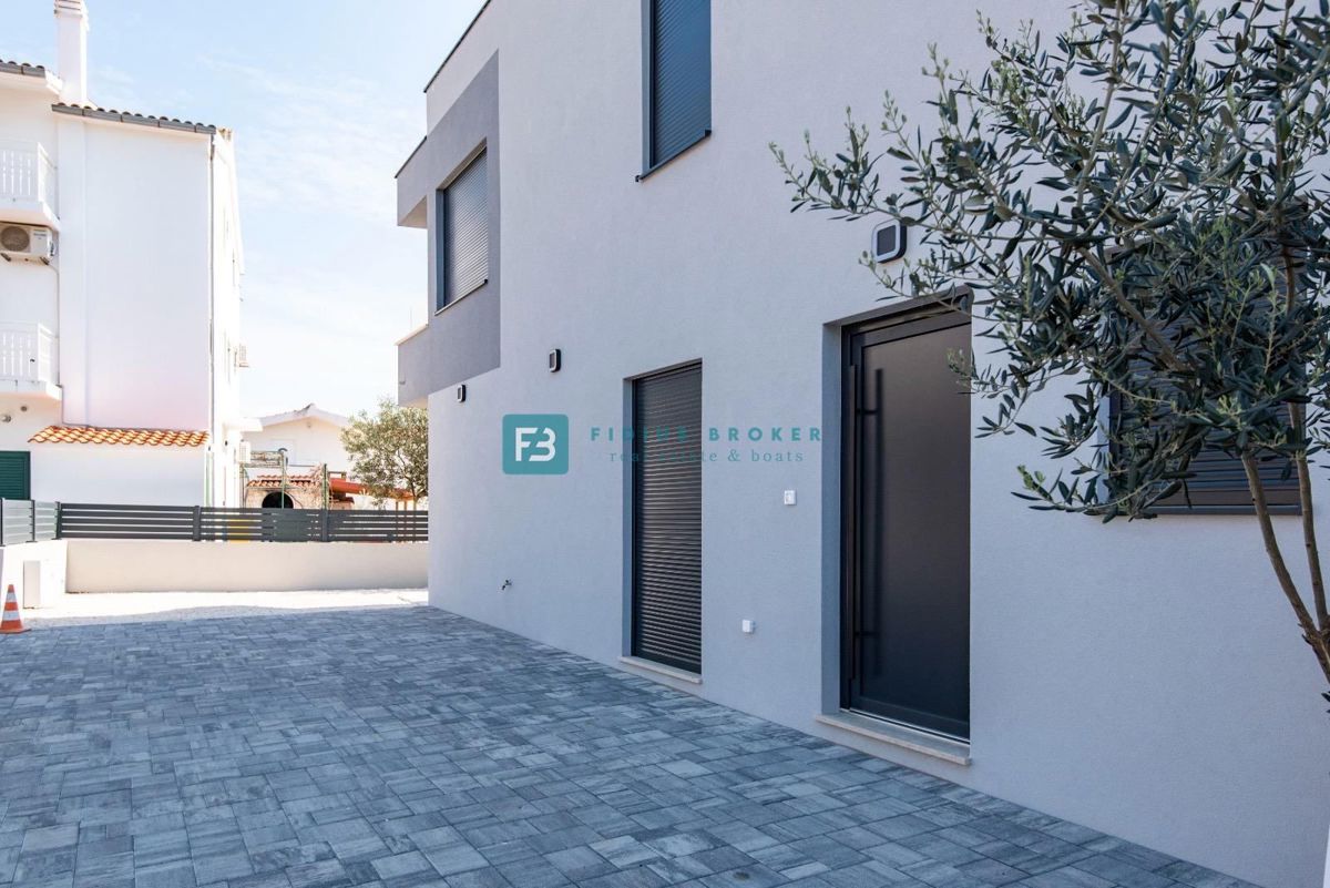 Hiša Žaborić, Šibenik - Okolica, 111,40m2