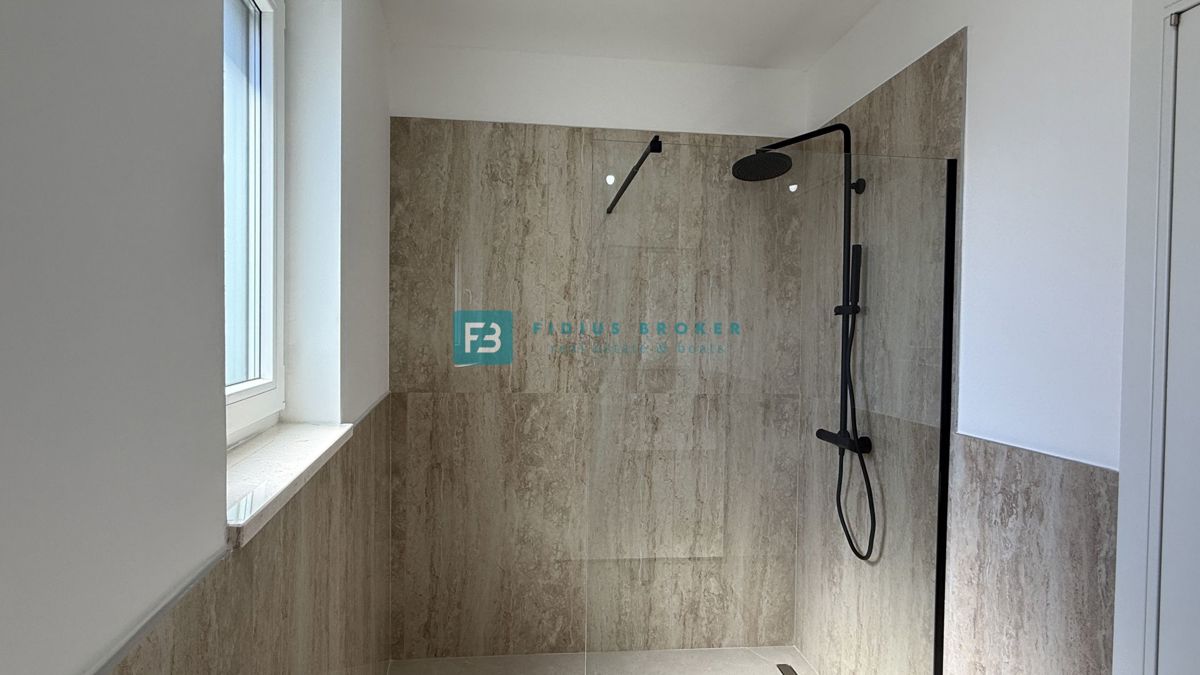 Hiša Žaborić, Šibenik - Okolica, 111,40m2