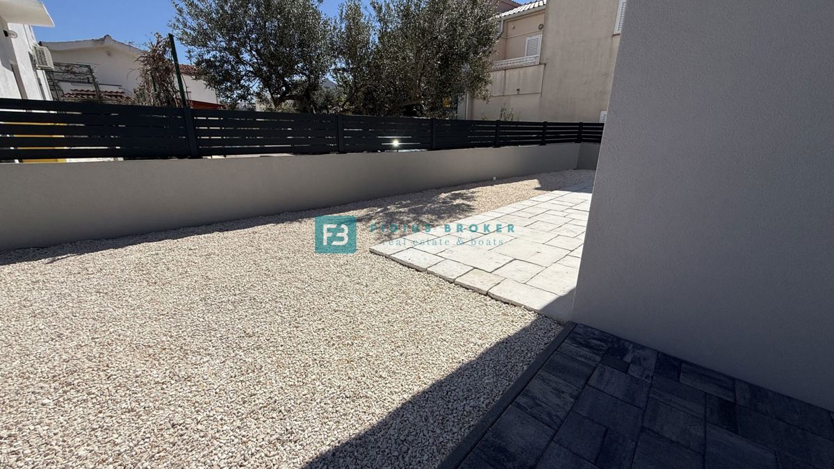 Hiša Žaborić, Šibenik - Okolica, 111,40m2