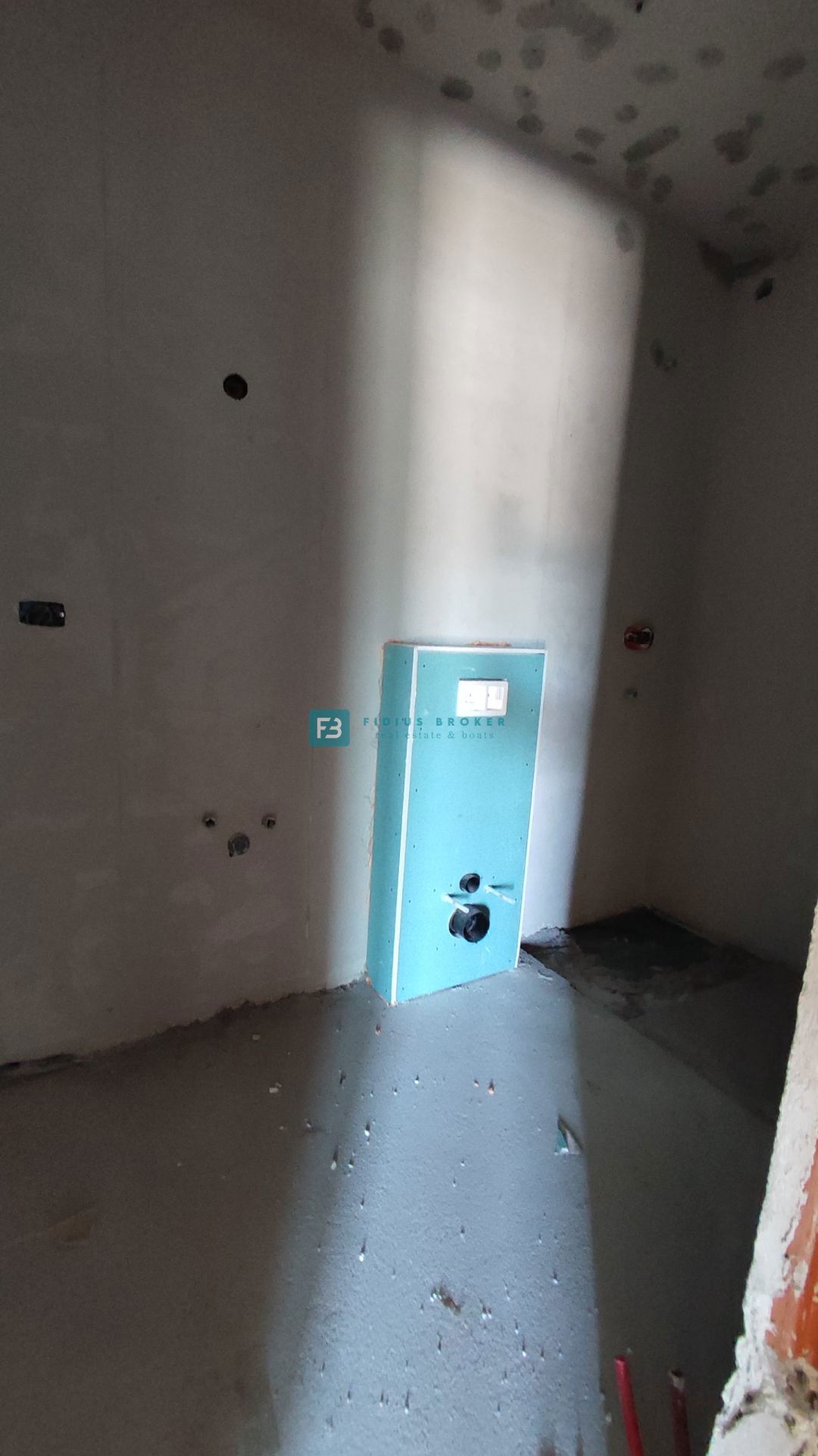 VODICE, novogradnja, dvojček, pogled na morje, bazen, vrt