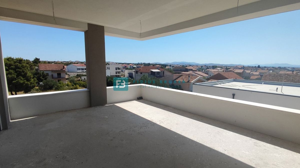 VODICE, novogradnja, 2. nad., pogled na morje, shramba, S6