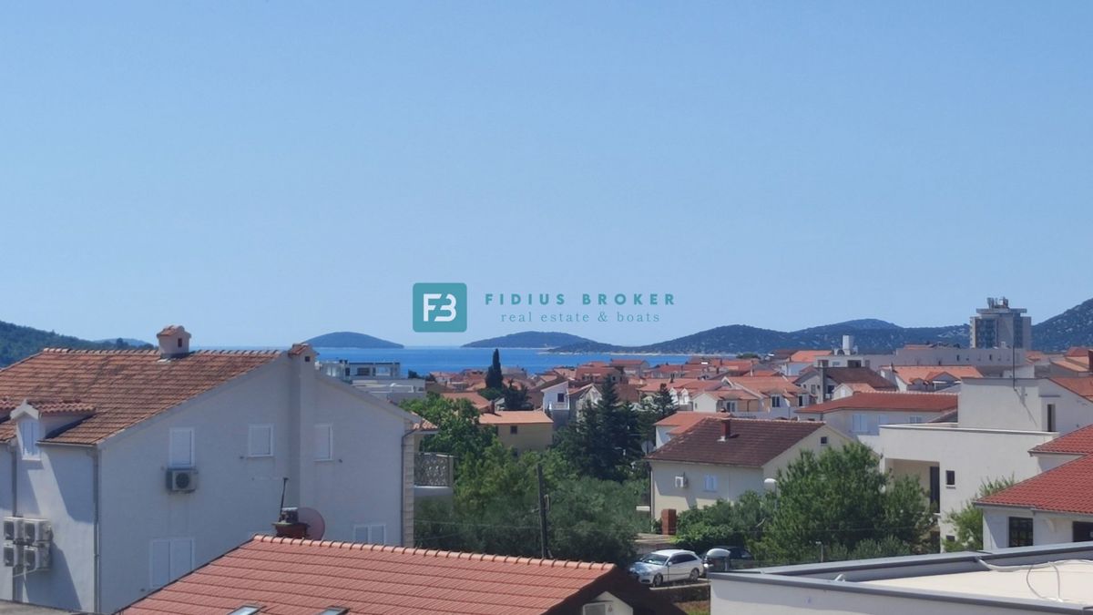 VODICE, novogradnja, 2. nad., pogled na morje, shramba, S6