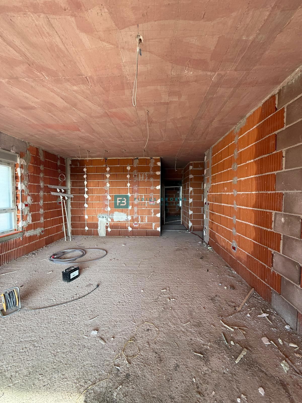 VODICE, novogradnja, 1. nadstropje, pogled na morje, 2 spalnici