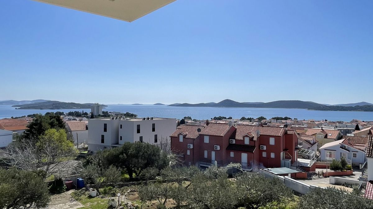 VODICE, novogradnja, 1. nadstropje, pogled na morje, dvigalo, 3s, shramba