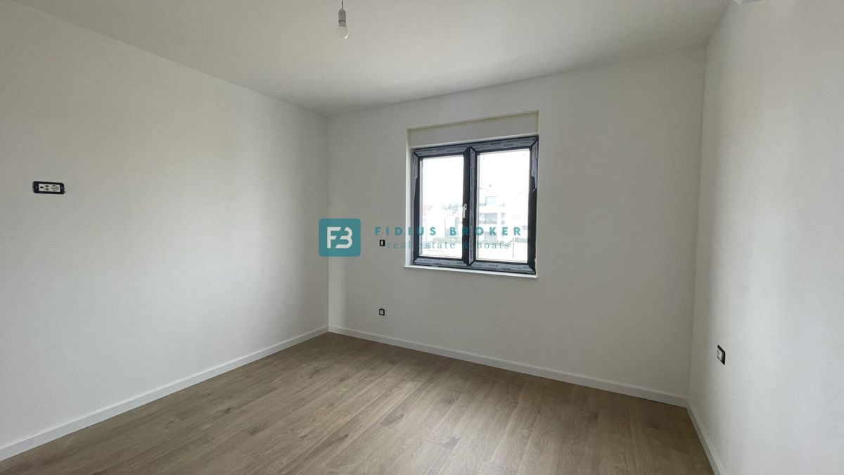 VODICE, novogradnja, moderno stanovanje, terasa, 2 spalnici