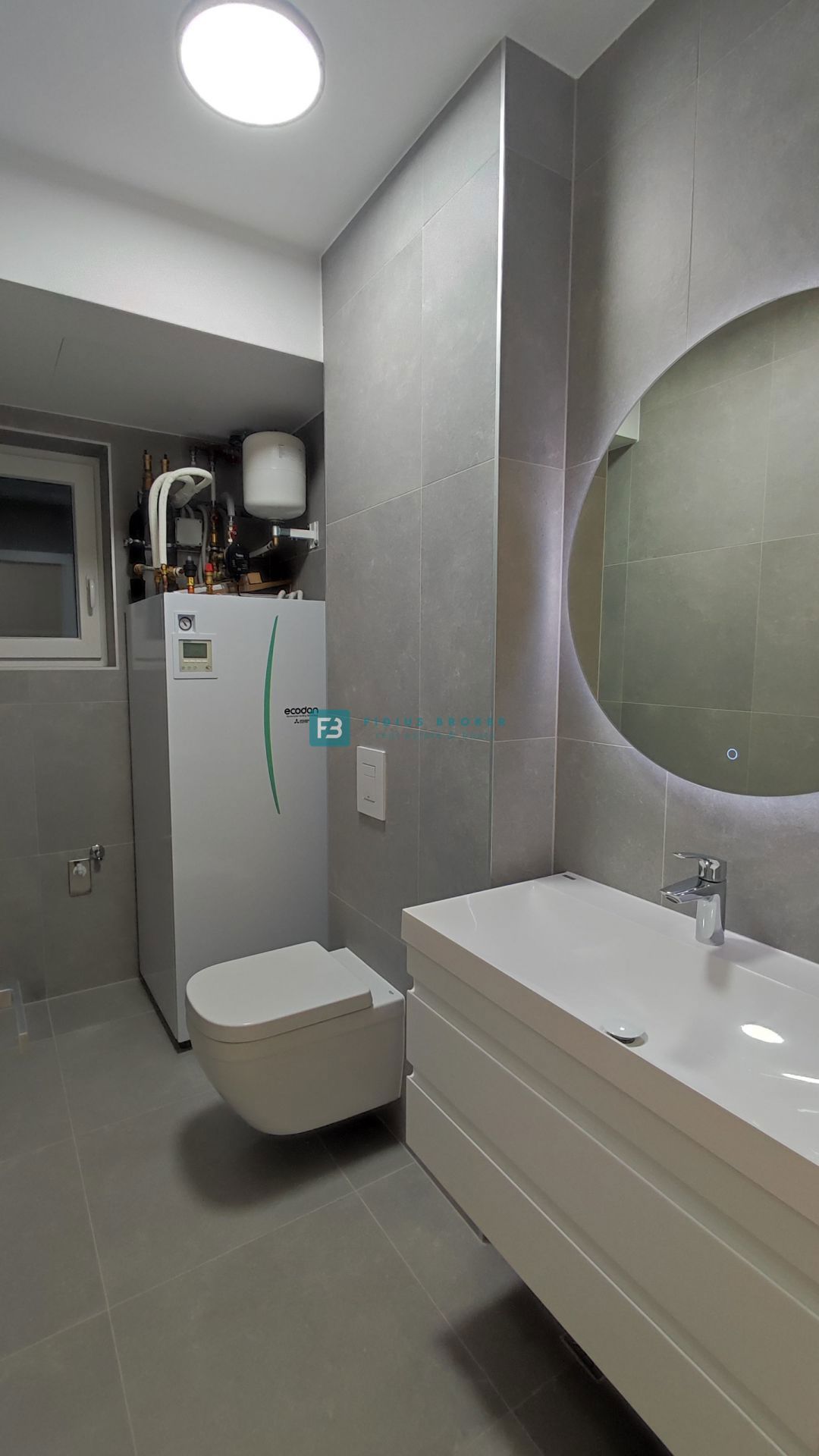 VODICE, novogradnja, luksuzno stanovanje, center, 250 m do rive