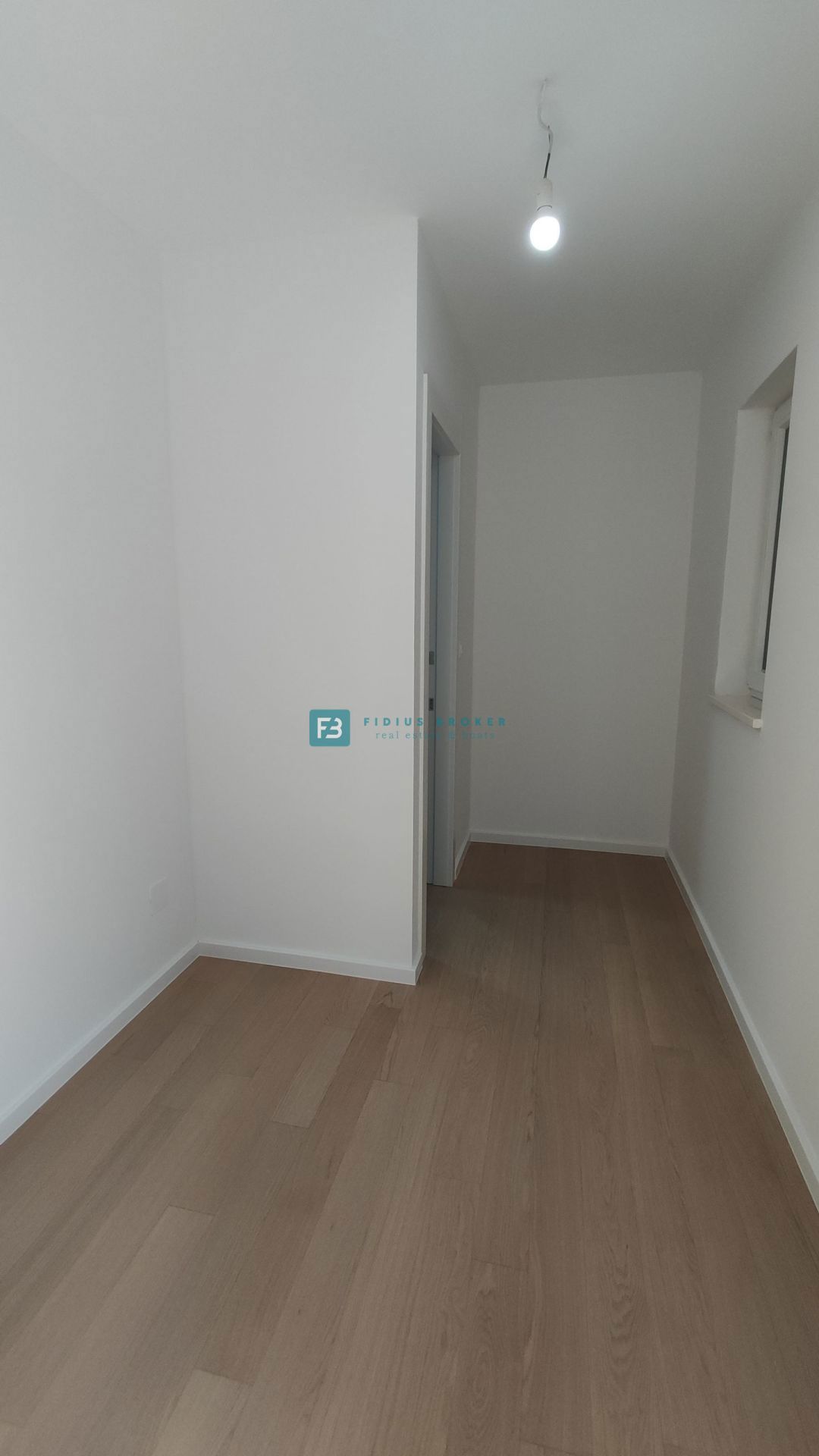 VODICE, novogradnja, luksuzno stanovanje, center, 250 m do rive