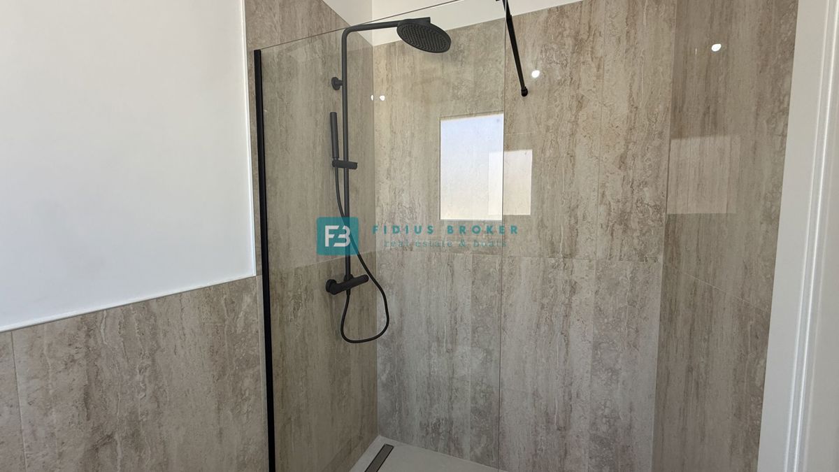 Hiša Žaborić, Šibenik - Okolica, 111,40m2