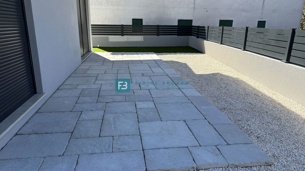 Hiša Žaborić, Šibenik - Okolica, 111,40m2