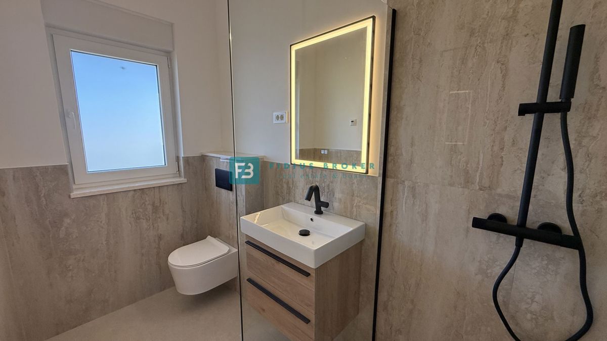 Hiša Žaborić, Šibenik - Okolica, 111,40m2