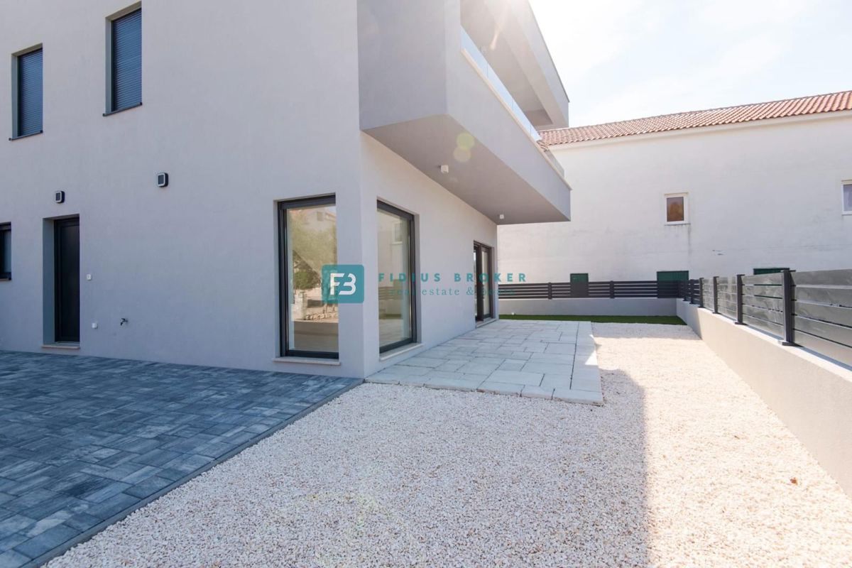 Hiša Žaborić, Šibenik - Okolica, 111,40m2