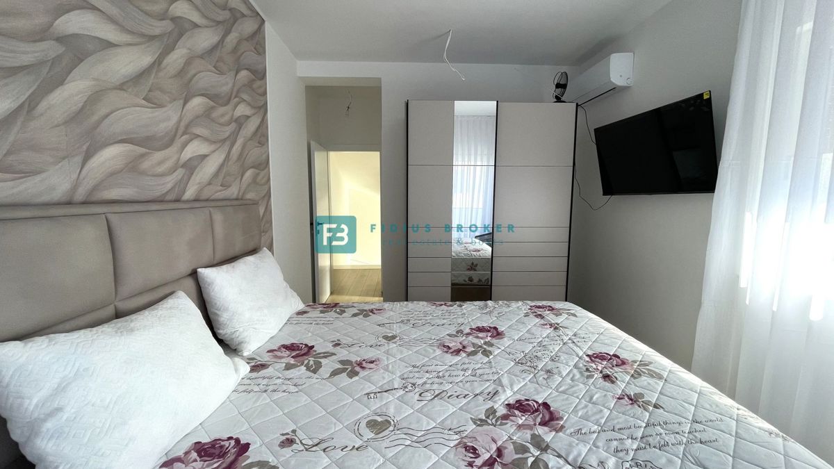 VODICE - SRIMA, novo, opremljeno stanovanje, 300 m do plaže, pogled na morje, 3 spalnice