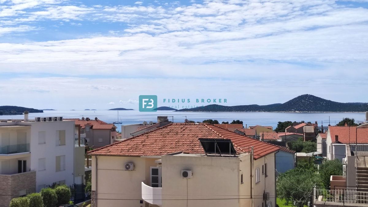 VODICE, novo, 400 m do morja, 2. nadstropje, luksuzno stanovanje s pogledom na morje, S7