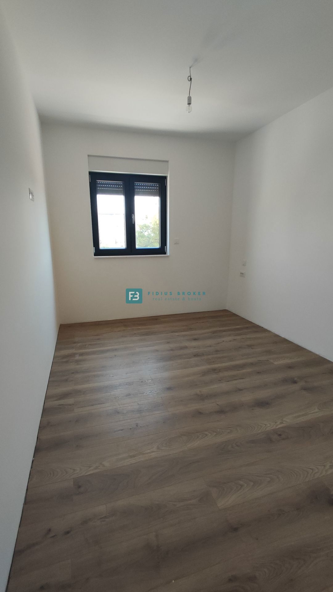 VODICE, novogradnja, 2. nad., 2 ss, mirna lokacija