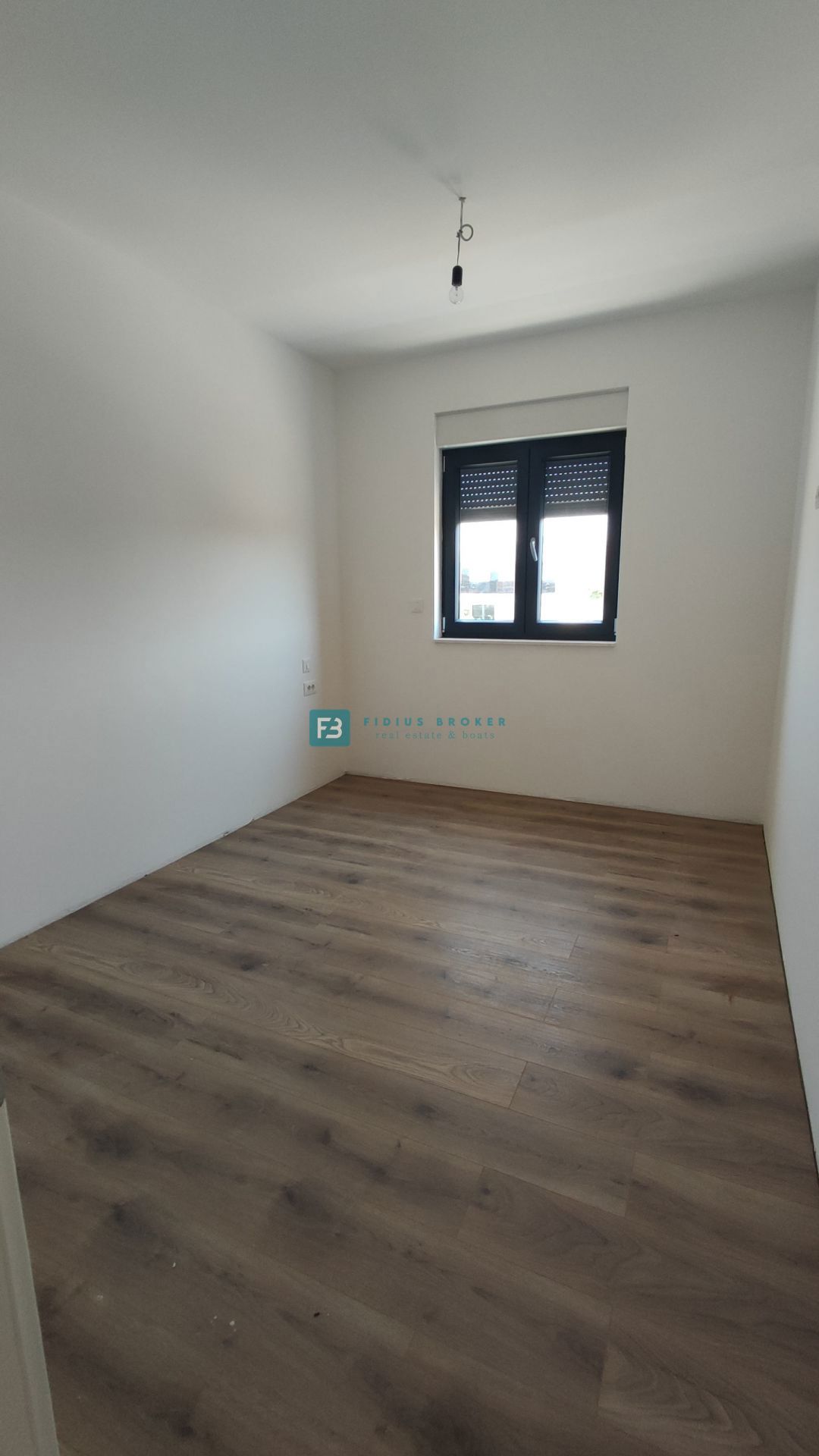 VODICE, novogradnja, 2. nad., 2 ss, mirna lokacija