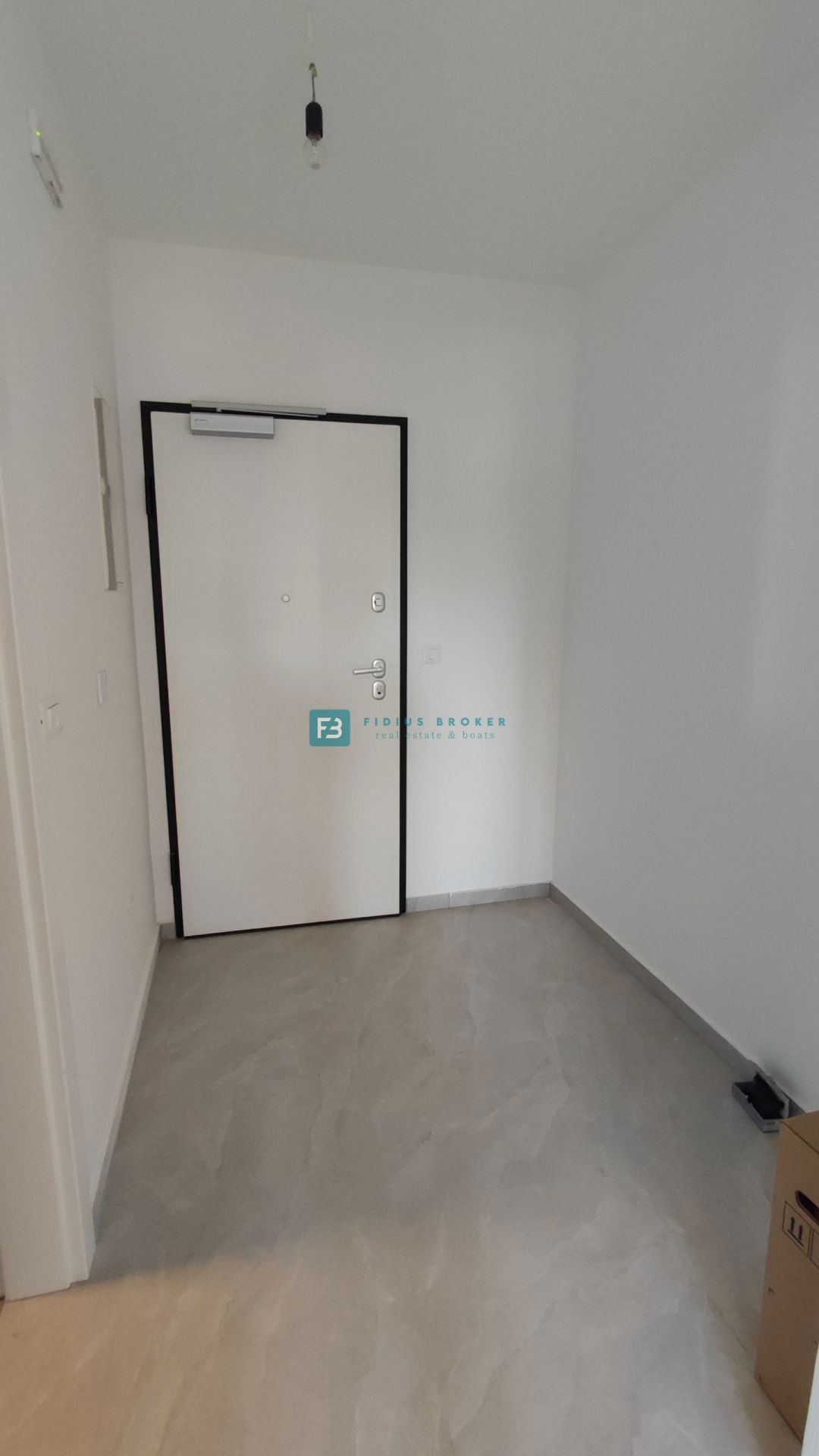 VODICE, novogradnja, 2. nad., 2 ss, mirna lokacija