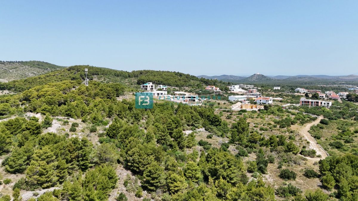 VODICE, nov projekt, moderna vila, bazen, wellness, panoramski razgled, V1
