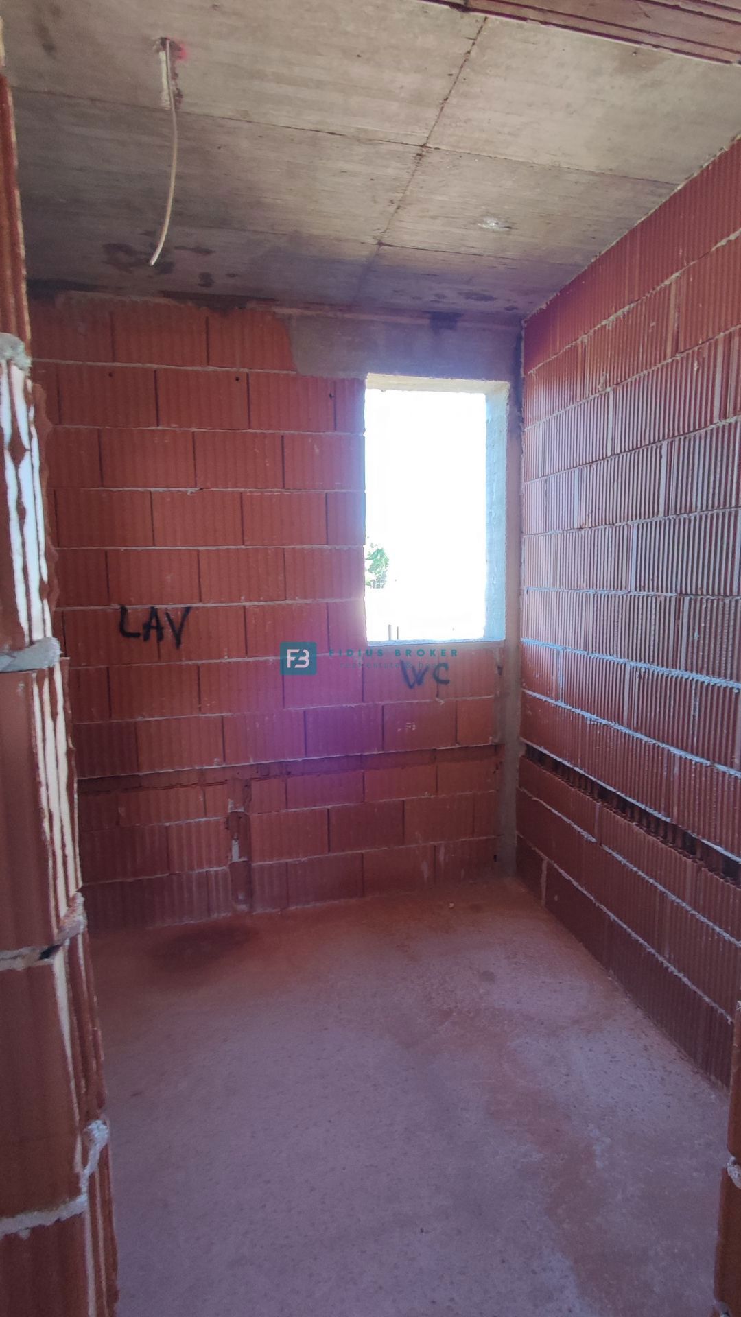 VODICE, novogradnja, 2. nadstropje, pogled na morje, terasa, shramba