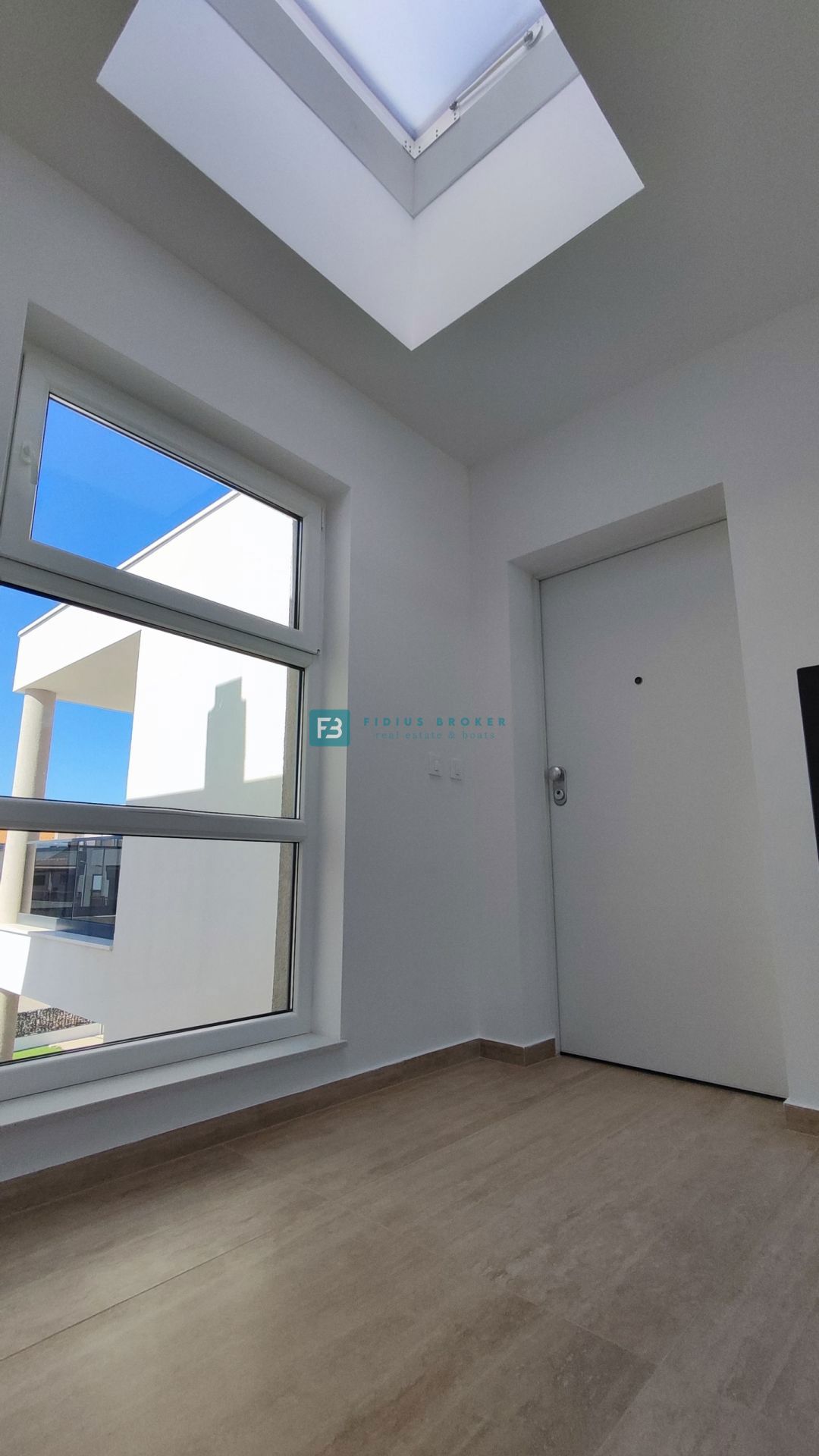 VODICE, novo, 400 m do morja, 2. nadstropje, luksuzno stanovanje s pogledom na morje, S7