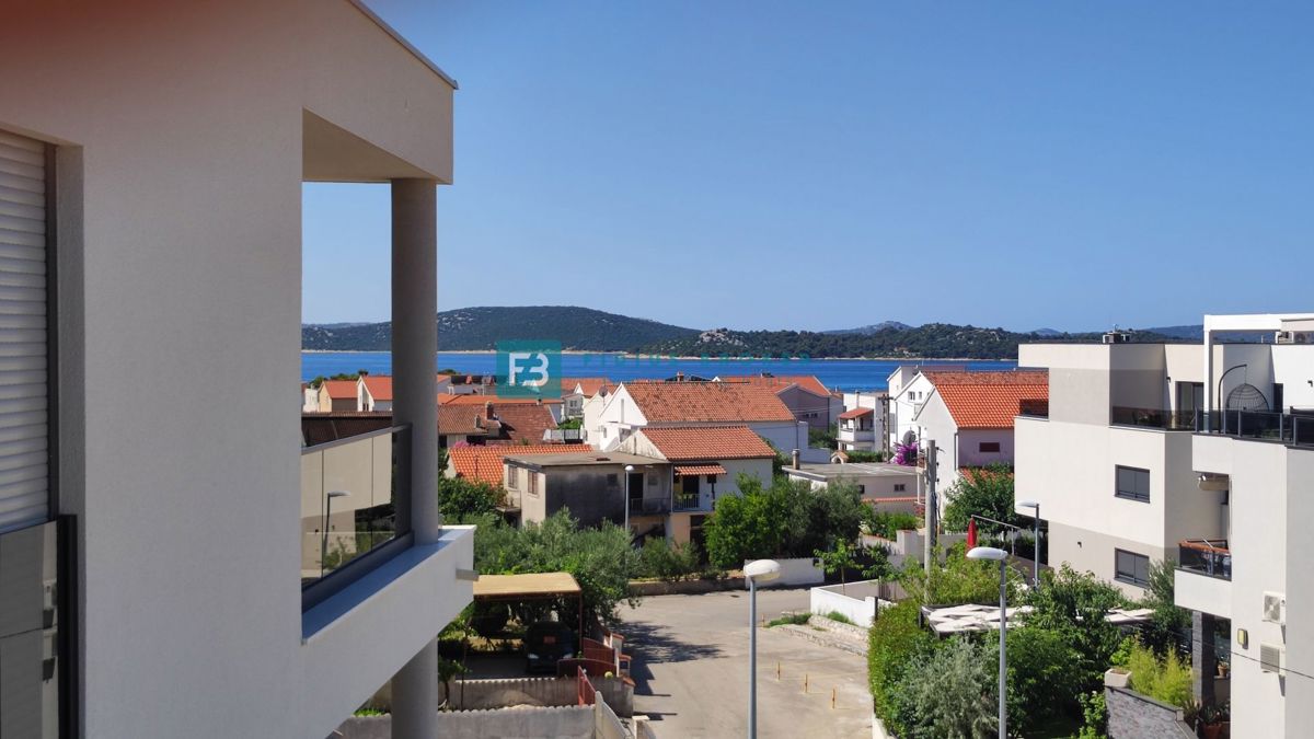 VODICE, novo, 400 m do morja, 2. nadstropje, luksuzno stanovanje s pogledom na morje, S7