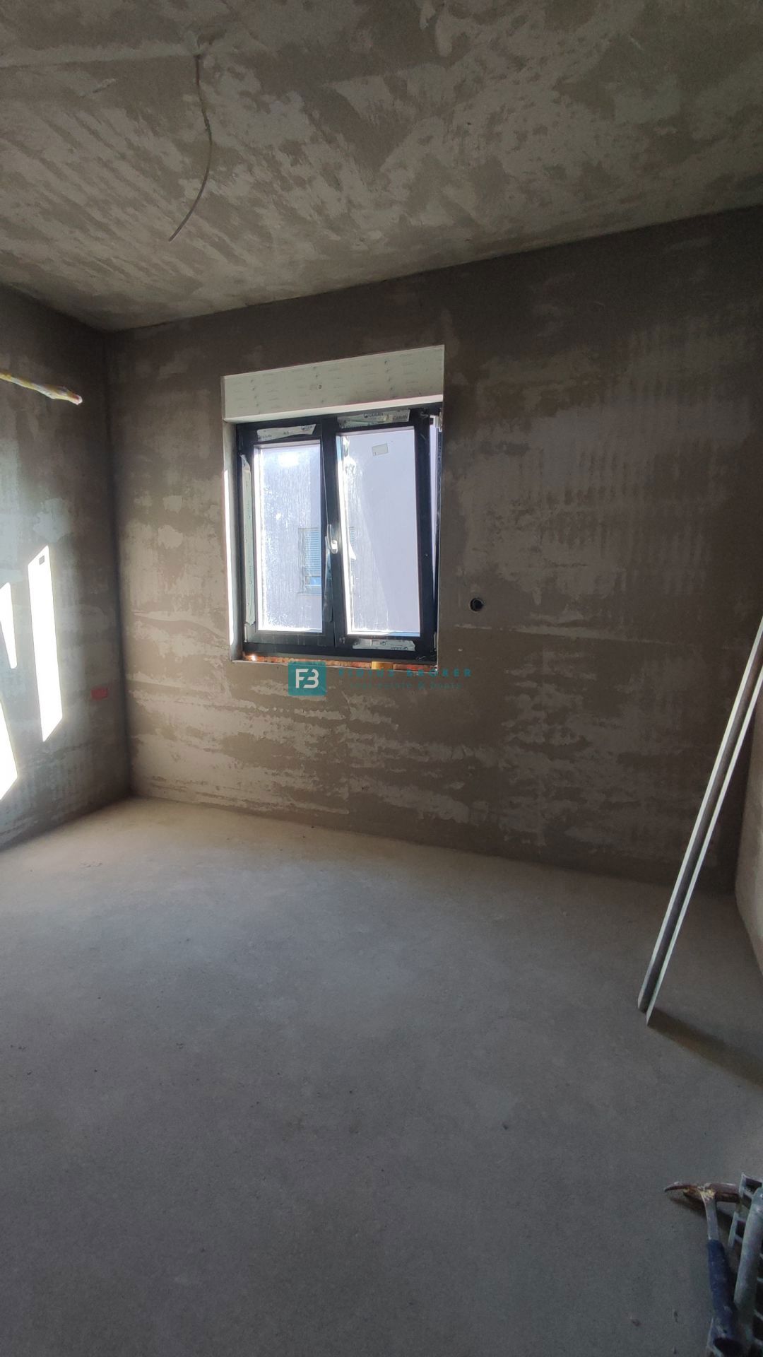 VODICE, novogradnja, dvojček, 650 m od morja, vrt 120 m2, S2