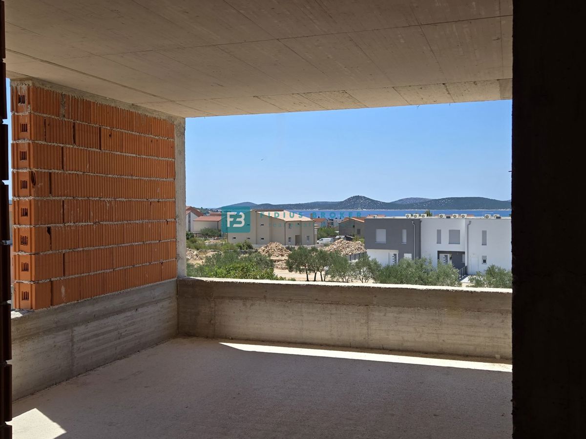 VODICE, novogradnja, penthouse, 2. nadstropje, pogled na morje, 3 ss