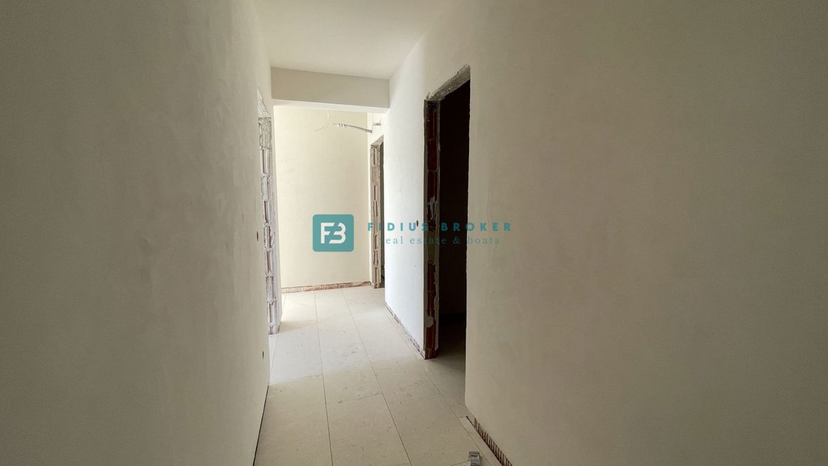 VODICE, novogradnja, pritličje, dvigalo, parkirišče, shramba