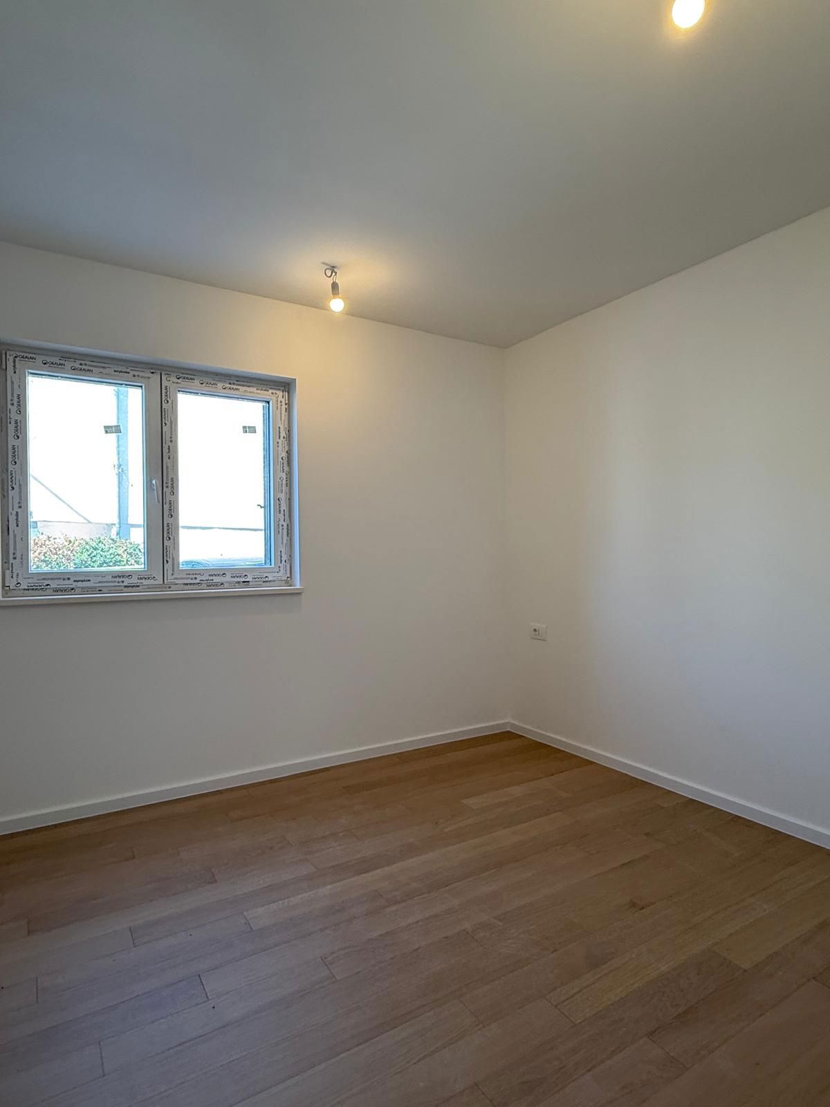 VODICE, novo, 2. nadstropje + strešna terasa, luksuzno stanovanje, 250 m od obale, panoramski pogled na morje