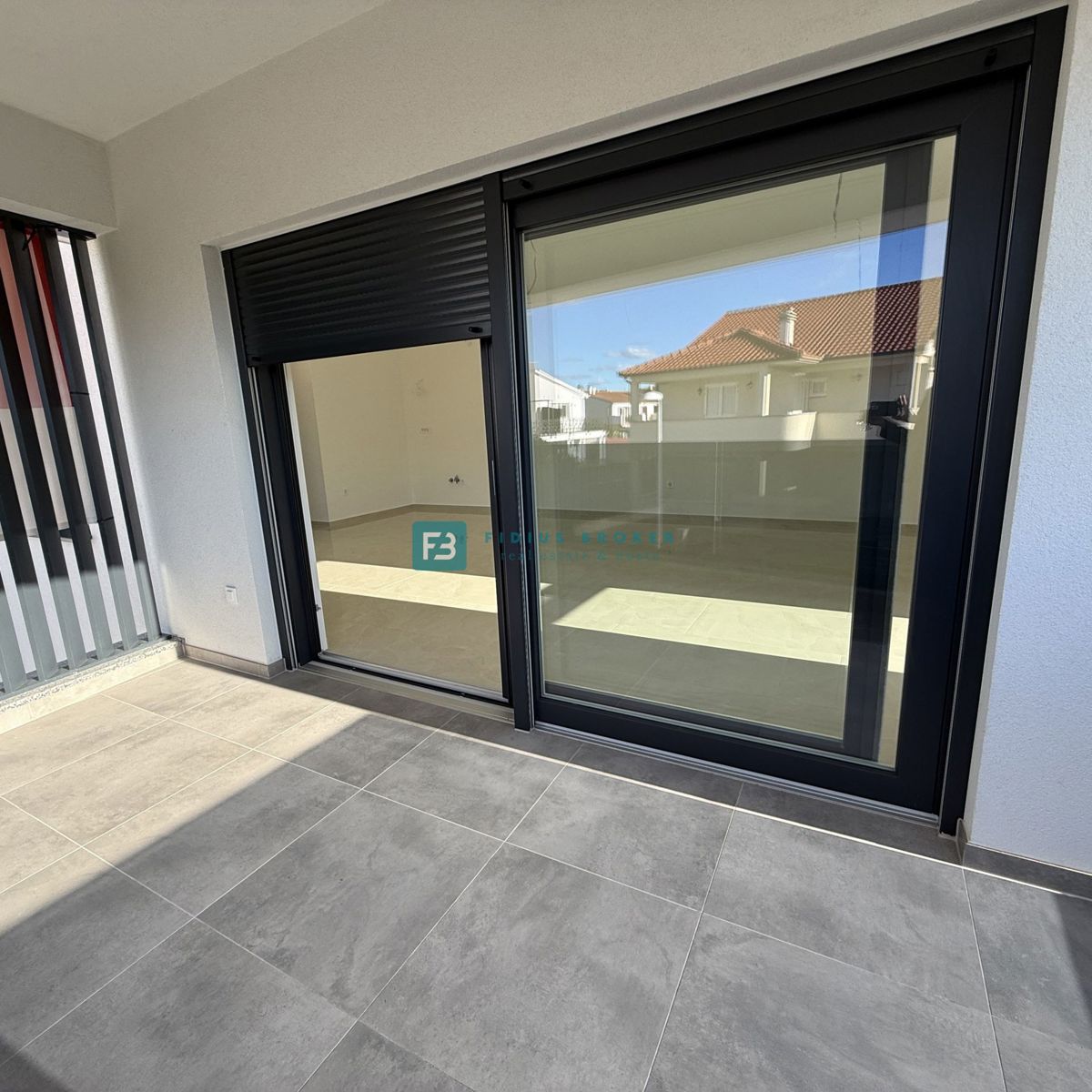 VODICE, novogradnja, vseljivo, 1. nadstropje, terasa, mirna lokacija