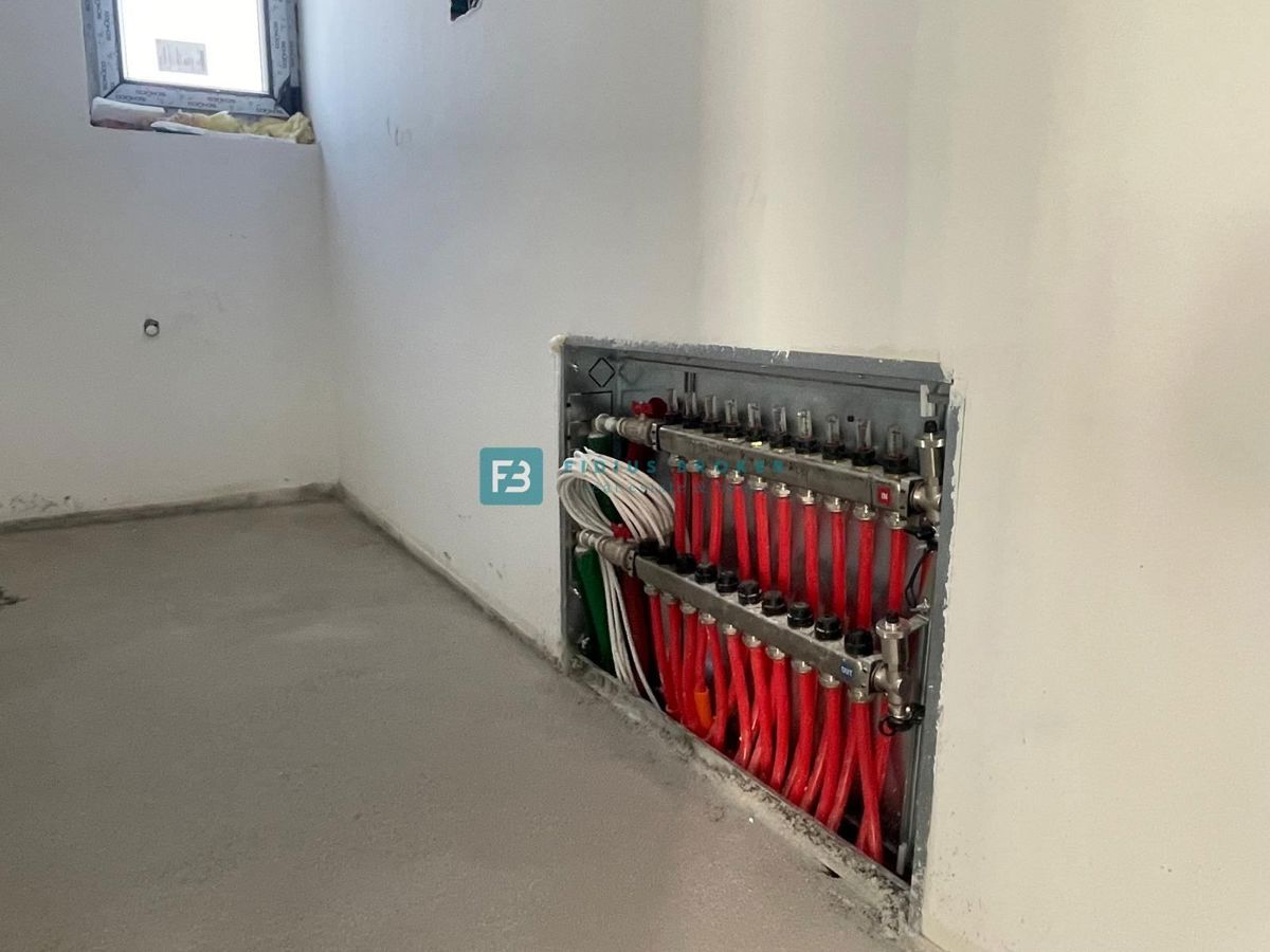 VODICE, novogradnja, 1. nadstropje, 3 spalnice, pogled na morje, shramba