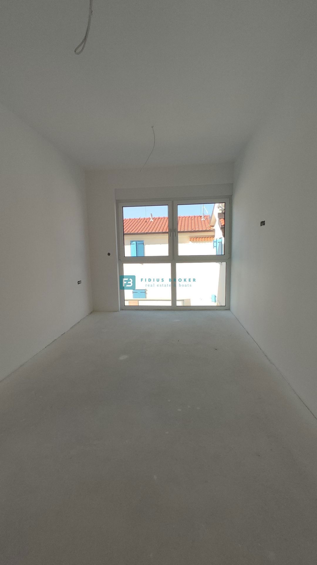 VODICE - SRIMA, nova, dvojček, 300 m do plaže, pogled na morje, S1