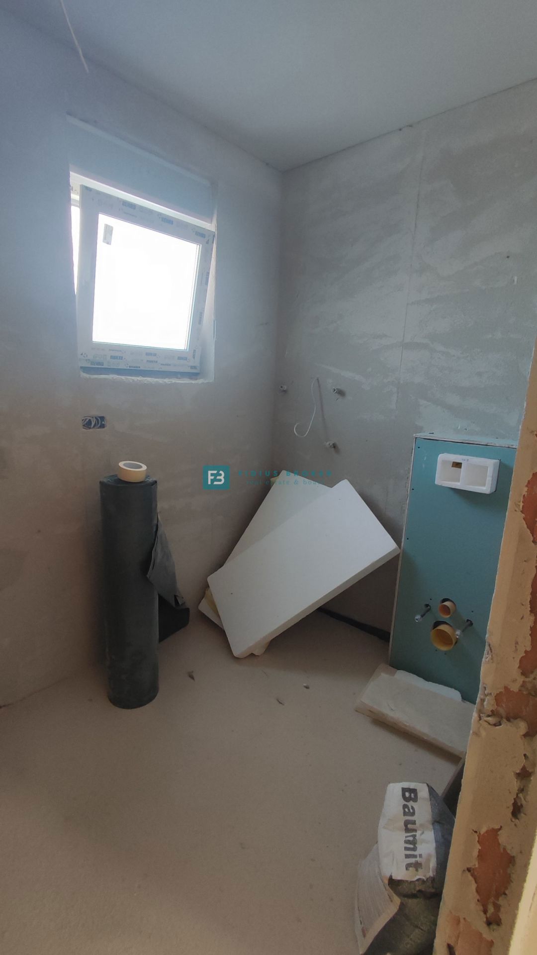 VODICE, novogradnja, pritličje, vrt 130 m2, mirna lokacija, S1