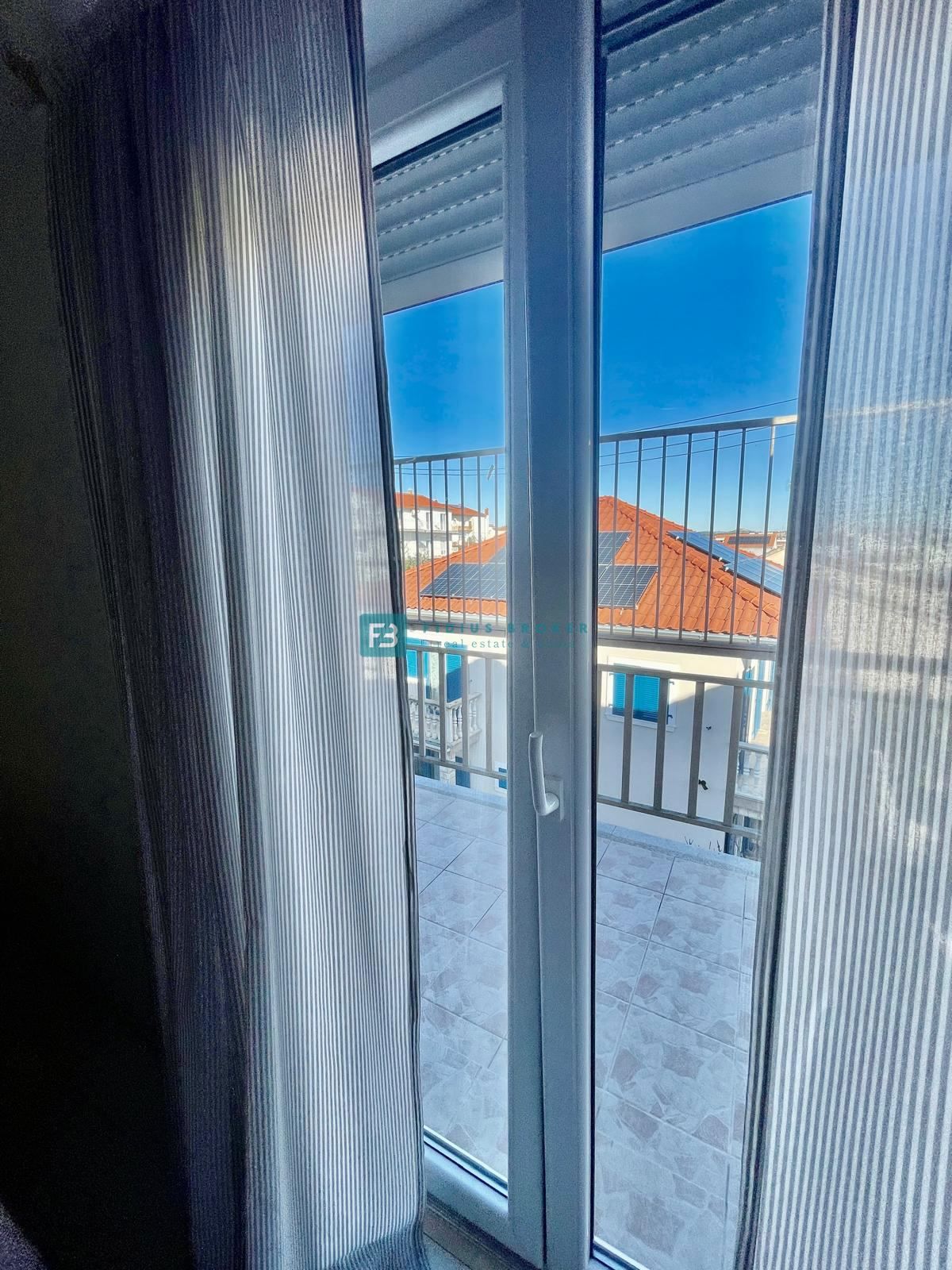 VODICE, opremljeno stanovanje, 650 m od plaže, 3 spalnice, pogled na morje