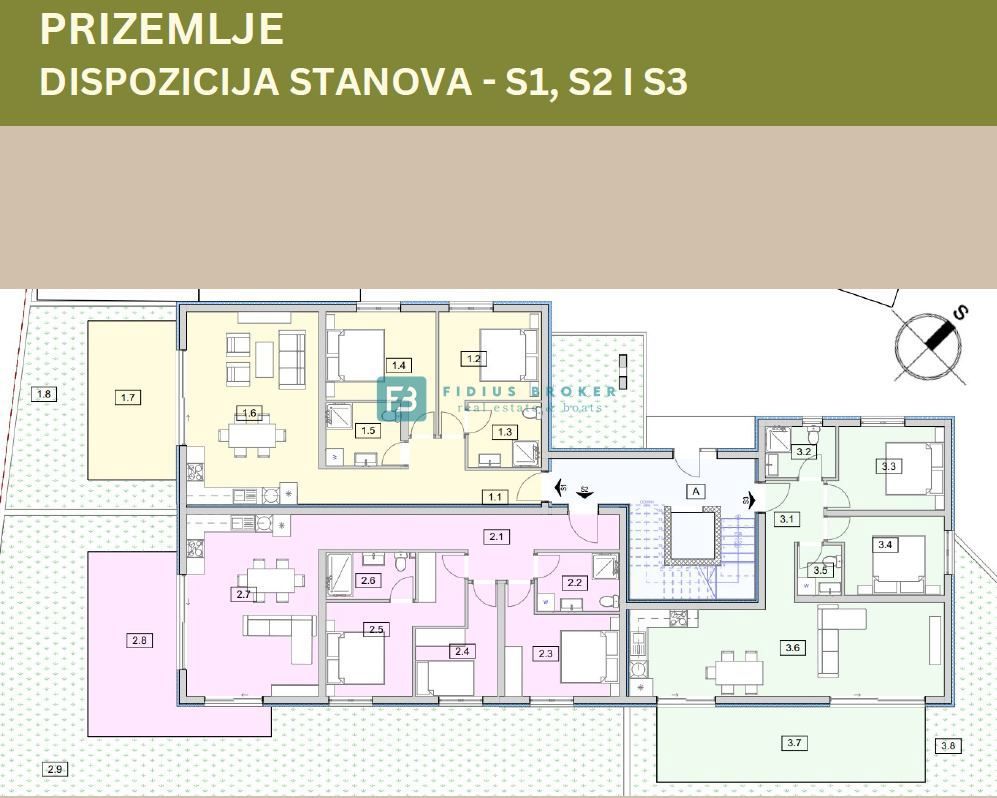 SRIMA, novo, 80 m od morja, pritličje, 3 spalnice, vrt 125 m2