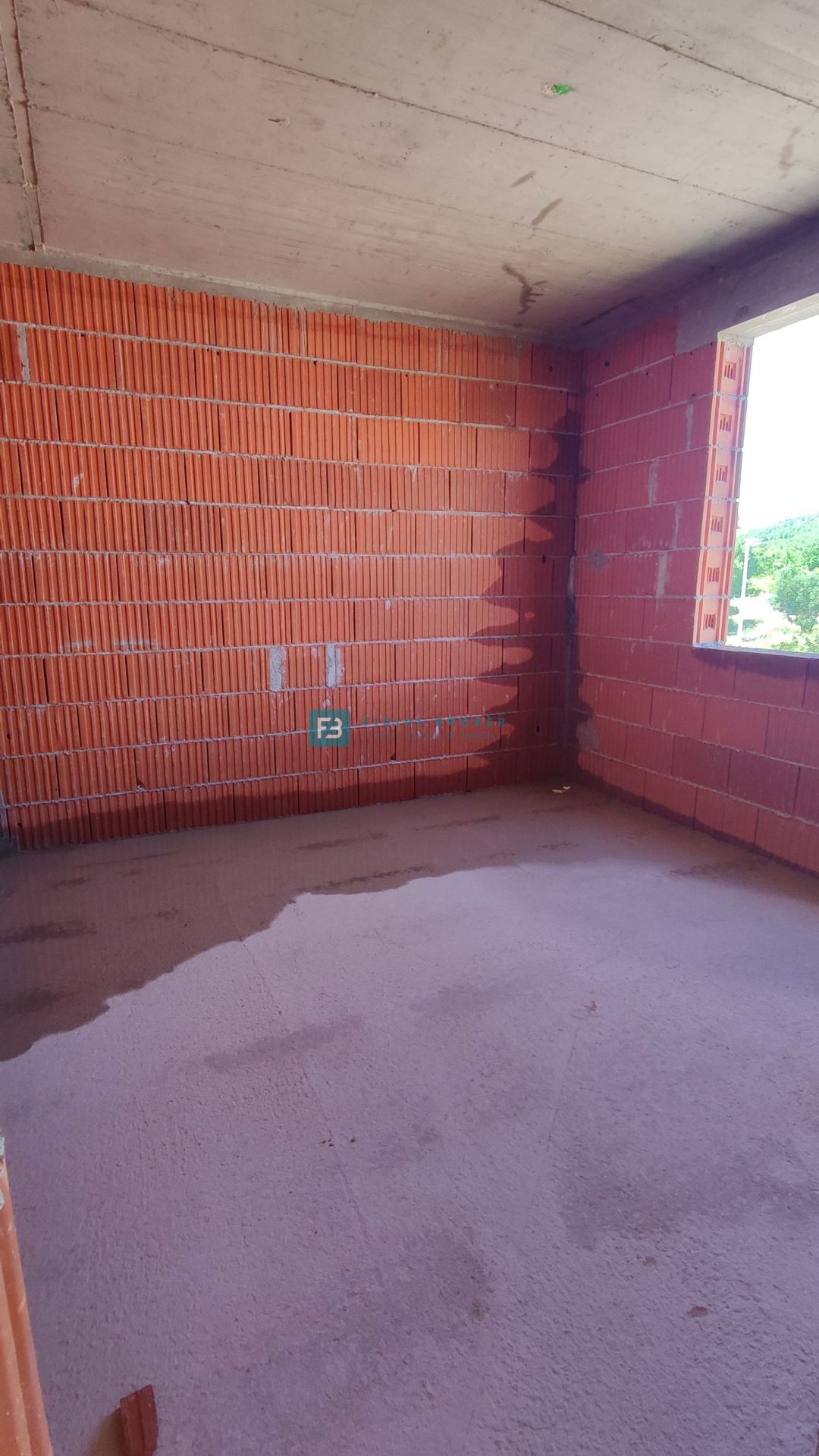 TRIBUNJ, nov projekt, 1. nadstropje, 3 spalnice, blizu plaže