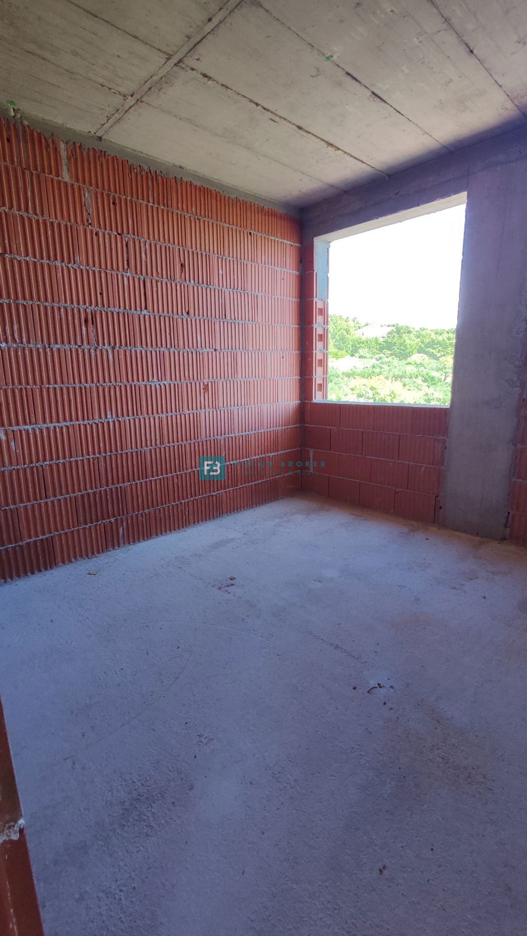 TRIBUNJ, nov projekt, 1. nadstropje, 3 spalnice, blizu plaže